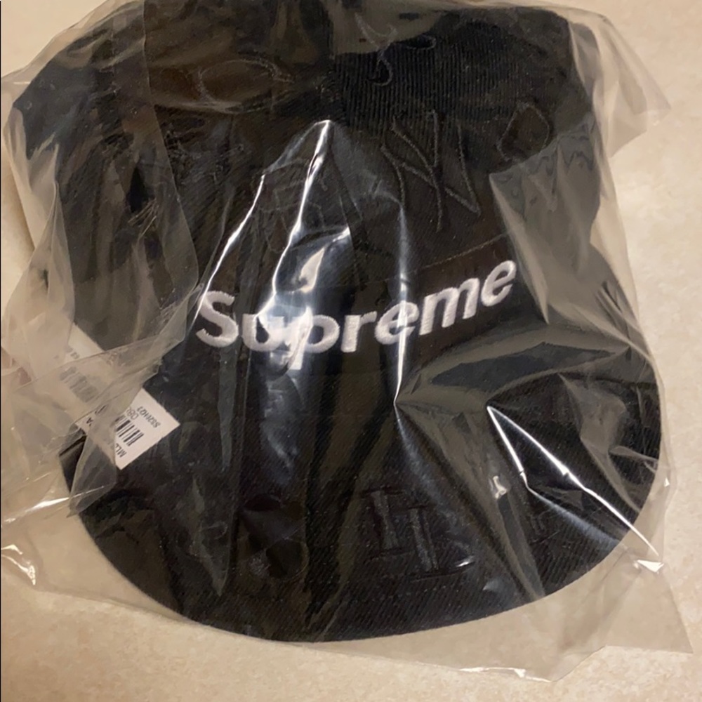 Supreme MLB New Era Cap Black New